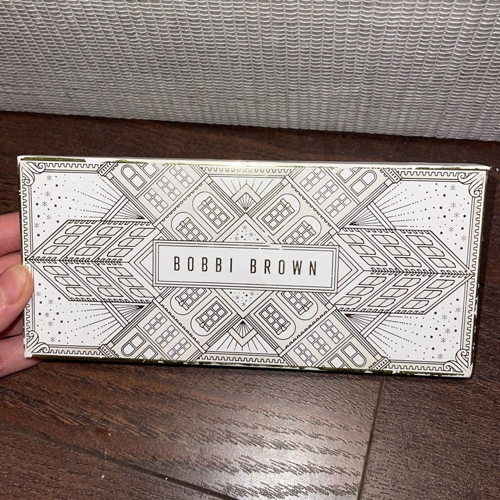 Bobbi Brown Golden Illusion Eye Shadow Palette - Picture 6 of 6
